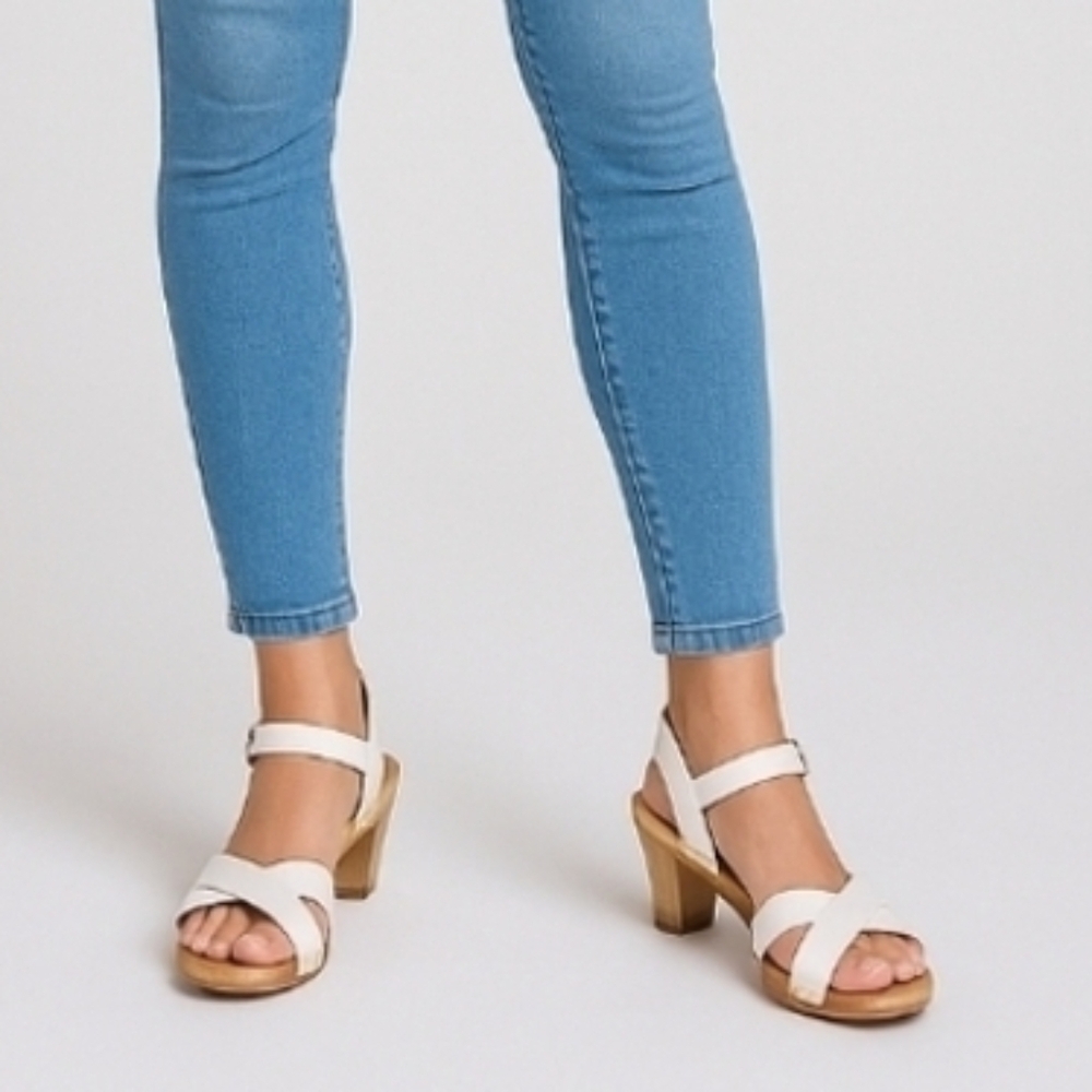Carlo Pera White Leather and Wood Sandals